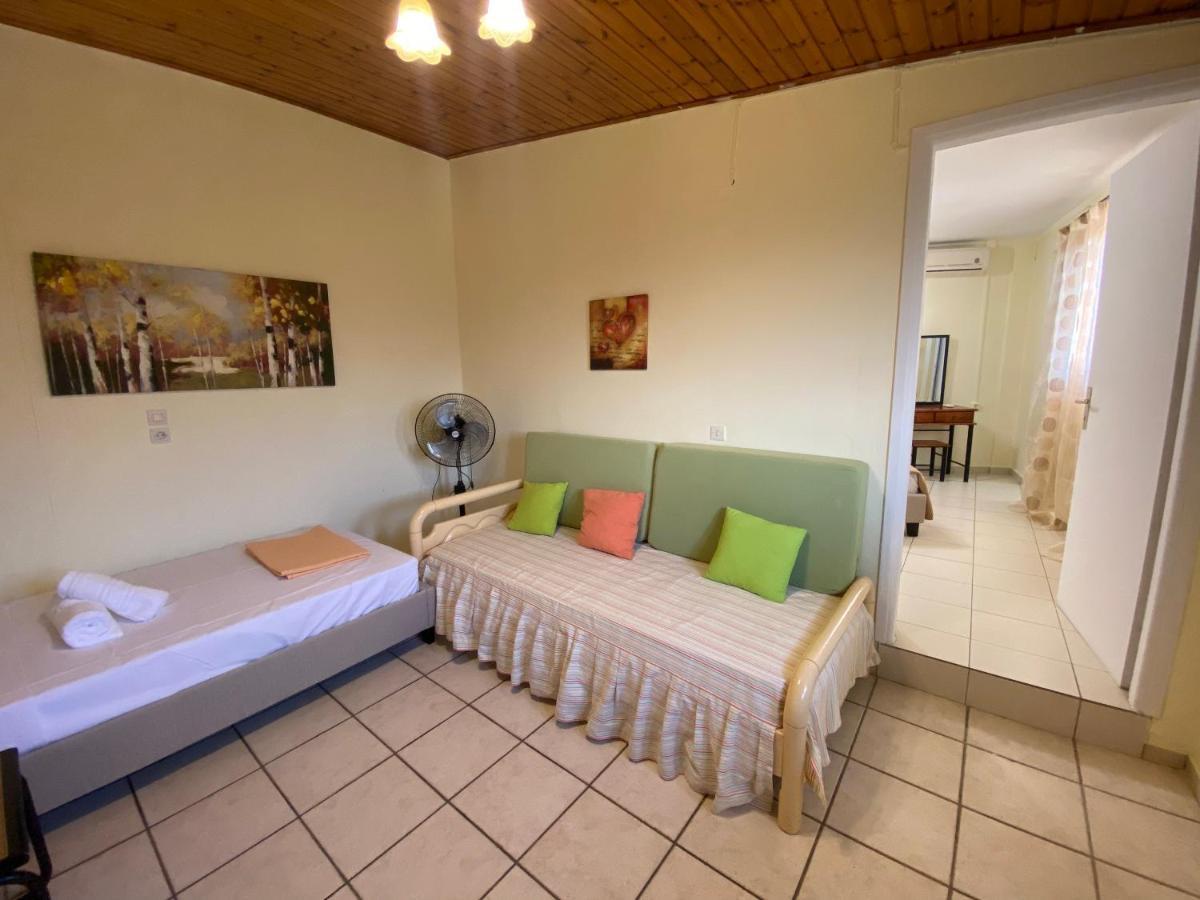 Althea Apartment Maroulas ภายนอก รูปภาพ