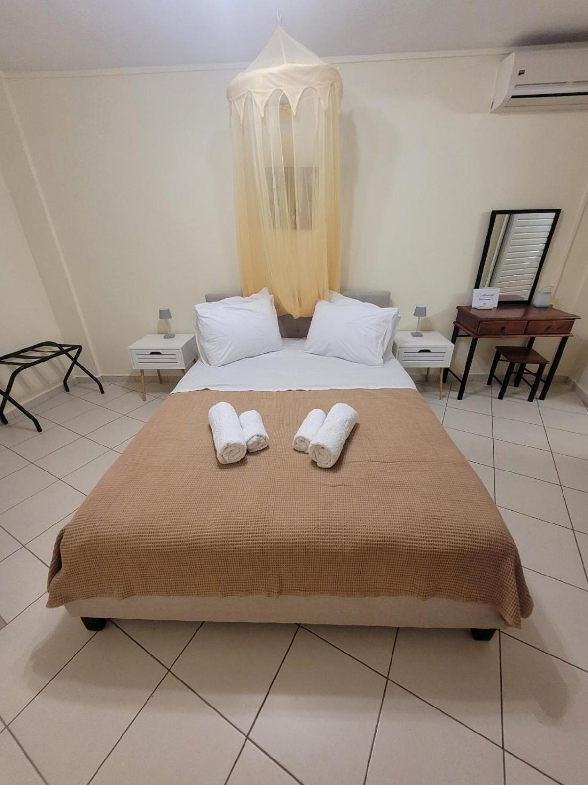 Althea Apartment Maroulas ภายนอก รูปภาพ